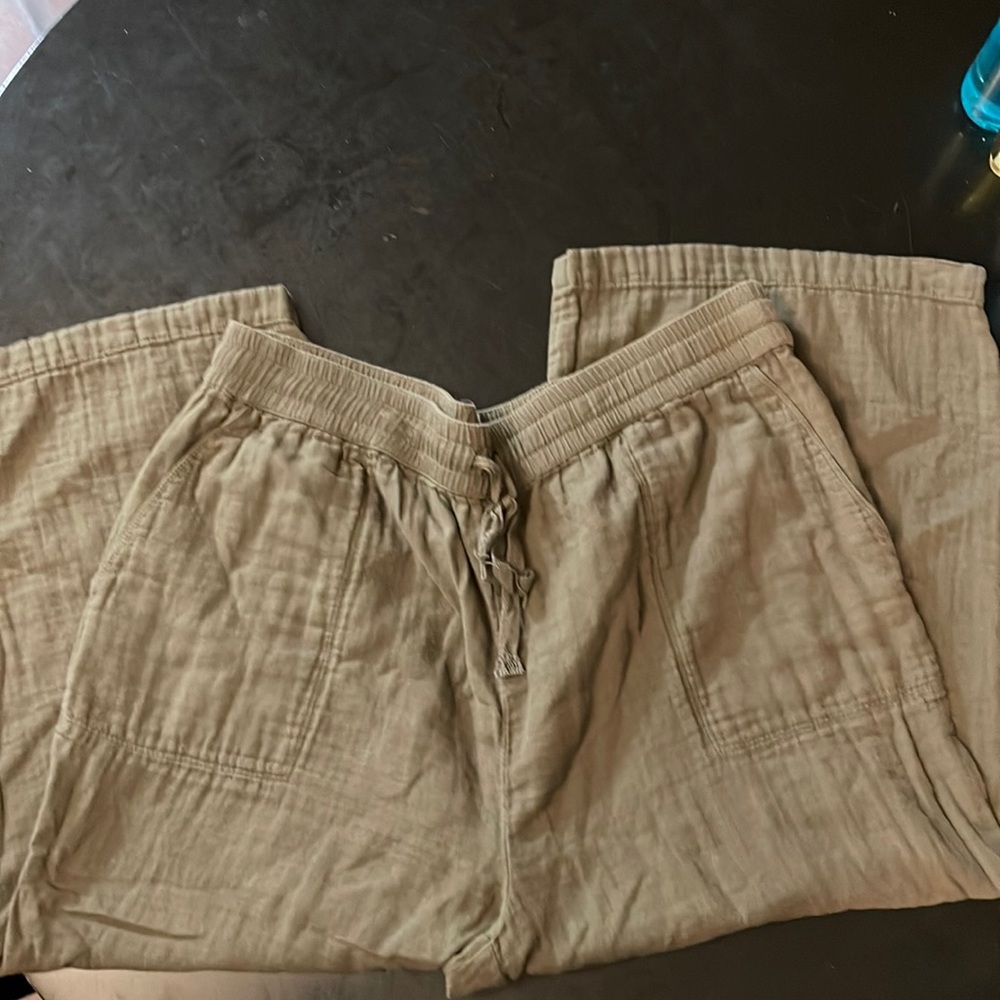 Treasure and Bond 100% cotton Capri